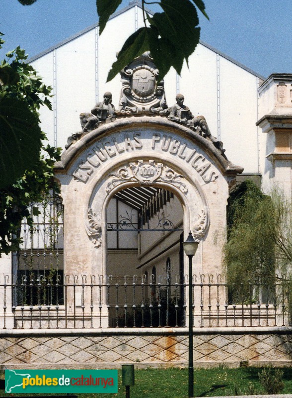 Amposta - Escoles Miquel Granell (Foto: <i>Jordi Contijoch -calaix.gencat.cat-</i>, 2023) Amposta - Escoles Miquel Granell