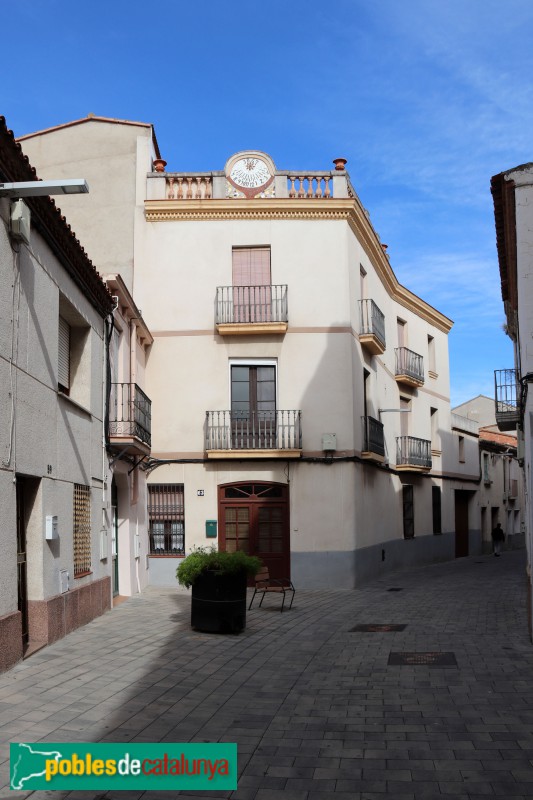 Castellbisbal - Carrer Major. Ca l'Espardenyer (Foto: Albert Esteves, 2023) Castellbisbal - Carrer Major. Ca l'Espardenyer