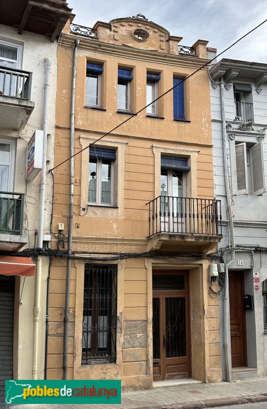 Llinars del Vallès - Carrer de l'Estació, 16 (Foto: Albert Esteves, 2023) Llinars del Vallès - Carrer de l'Estació, 16