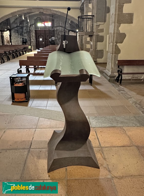 Església de Sant Pere de Vilamajor - Faristol (Josep Plandiura) (Foto: Albert Esteves, 2023) Església de Sant Pere de Vilamajor - Faristol (Josep Plandiura)