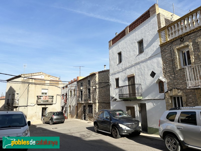 Masdenverge - Plaça Major (Foto: Albert Esteves, 2023) Masdenverge - Plaça Major