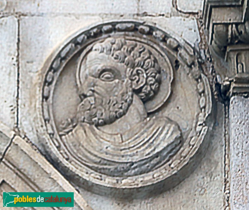 Alcanar - Església de Sant Miquel. Portada (Foto: Albert Esteves, 2023) Alcanar - Església de Sant Miquel. Portada