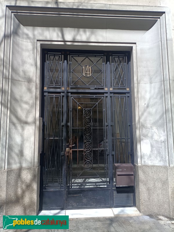 Barcelona - París, 141 (Foto: Anna Corcoll, 2023) Barcelona - París, 141