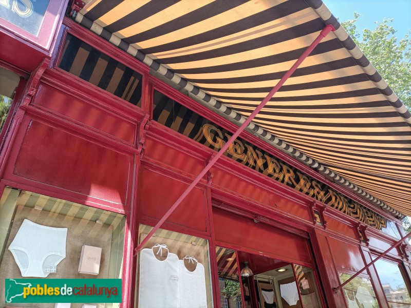 Barcelona - Gèneres de Punt La Torre (Foto: Anna Corcoll, 2023) Barcelona - Gèneres de Punt La Torre