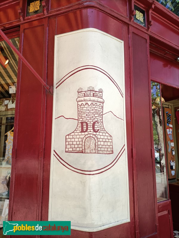 Barcelona - Gèneres de Punt La Torre (Foto: Anna Corcoll, 2023) Barcelona - Gèneres de Punt La Torre