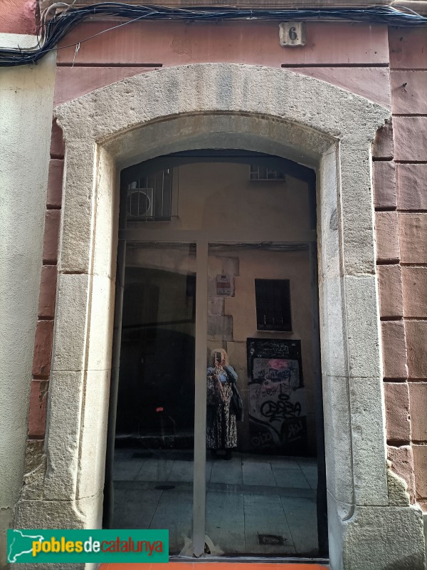 Barcelona - Cortines, 6. Casa-fàbrica Canet