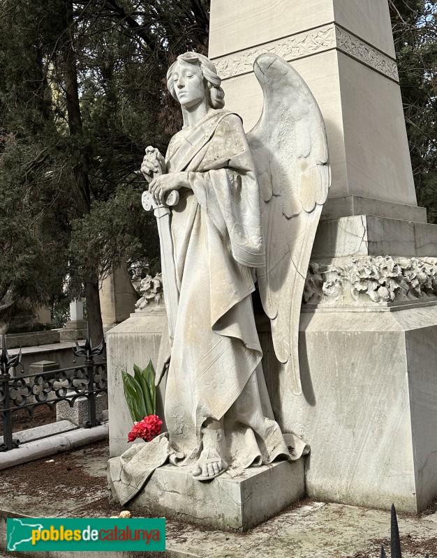 Vilafranca del Penedès - Cementiri. Sepulcre Miquel Torres Vendrell