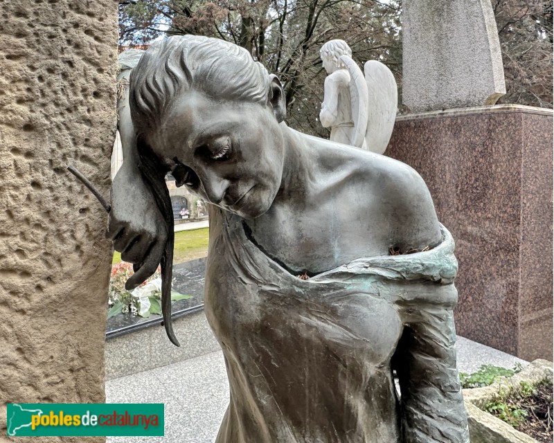 Vilafranca del Penedès - Cementiri. Sepulcre Massanell - Messalles