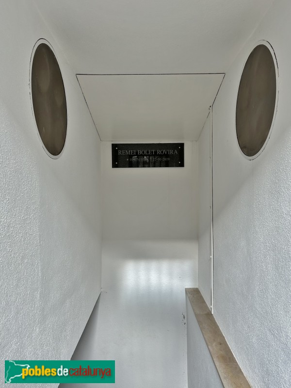 Vilafranca del Penedès - Cementiri. Panteó Massanell Bolet