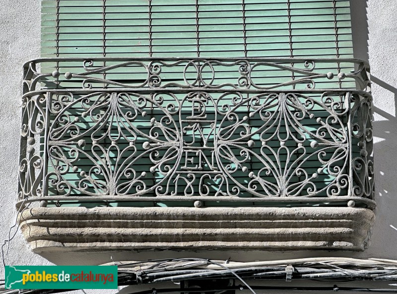 Ulldecona - Barana de balcó (1862) (Foto: Albert Esteves, 2024) Ulldecona - Barana de balcó (1862)