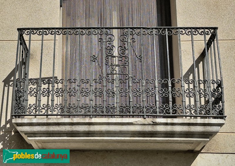 Ulldecona - Barana de balcó (1870) (Foto: Albert Esteves, 2024) Ulldecona - Barana de balcó (1870)