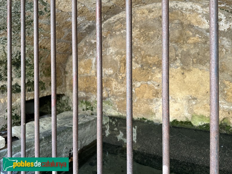 La Sénia - Font Vella de la plaça Major