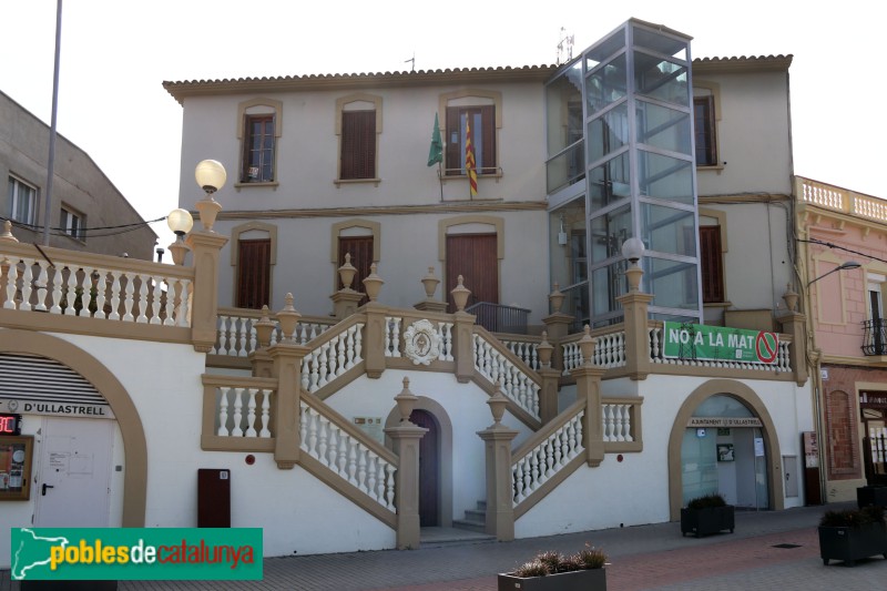 Ullastrell - Ajuntament (Foto: Albert Esteves, 2024) Ullastrell - Ajuntament
