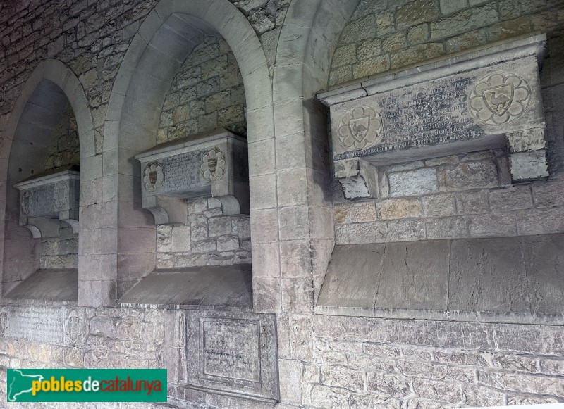 Girona - Claustre de la catedral. Osseres (Foto: Albert Esteves, 2024) Girona - Claustre de la catedral. Osseres