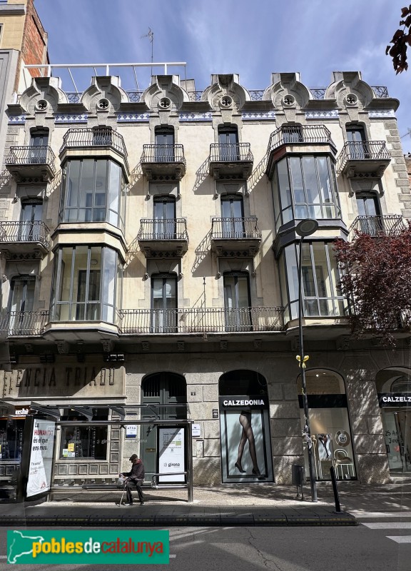 Girona - Cases Bosch (Foto: Albert Esteves, 2024) Girona - Cases Bosch