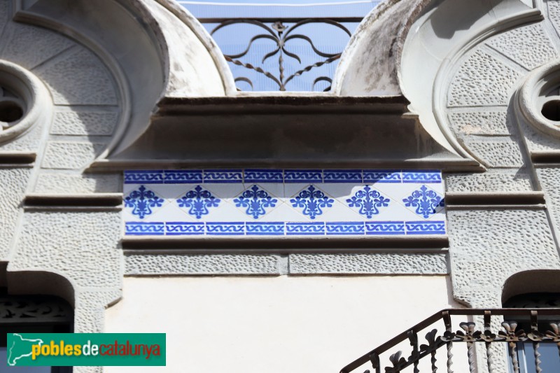 Girona - Cases Bosch (Foto: Albert Esteves, 2024) Girona - Cases Bosch