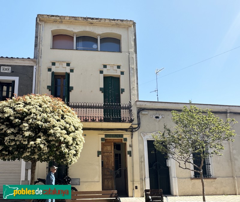 Santa Maria de Palautordera - Passeig del Remei, 8 (Foto: Albert Esteves, 2024) Santa Maria de Palautordera - Passeig del Remei, 8