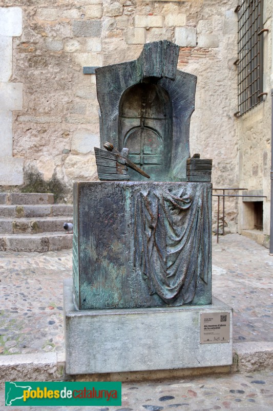 Girona - Monument als Mestres d'Obres