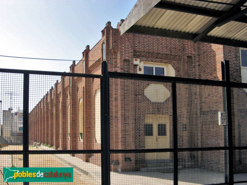 Premià de Mar - Col·legi La Lió (Foto: Albert Esteves, 2007) Premià de Mar - Col·legi La Lió