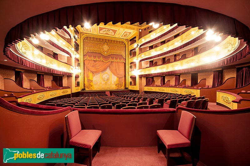Girona - Teatre Municipal (Foto: <i>Teatre Municipal</i>, 2010) Girona - Teatre Municipal