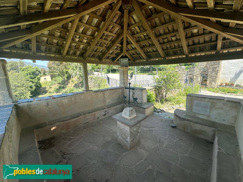 Fogars de Montclús - Comunidor de Sant Esteve de la Costa (Foto: Albert Esteves, 2024) Fogars de Montclús - Comunidor de Sant Esteve de la Costa