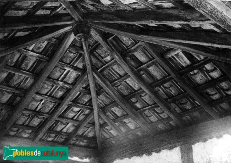 Fogars de Montclús - Comunidor de Sant Esteve de la Costa (Foto: <i>Josep Danés -Arxiu Fotogràfic Centre Excursionista de Catalunya-</i>, 1930) Fogars de Montclús - Comunidor de Sant Esteve de la Costa