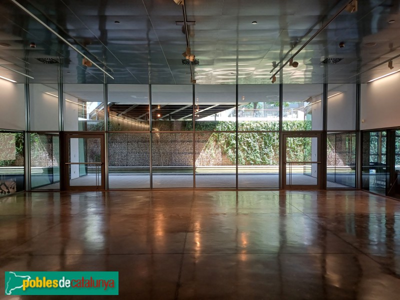 Barcelona - Disseny Hub Barcelona. Sala exposició (Foto: Sergi Suárez, 2024) Barcelona - Disseny Hub Barcelona. Sala exposició