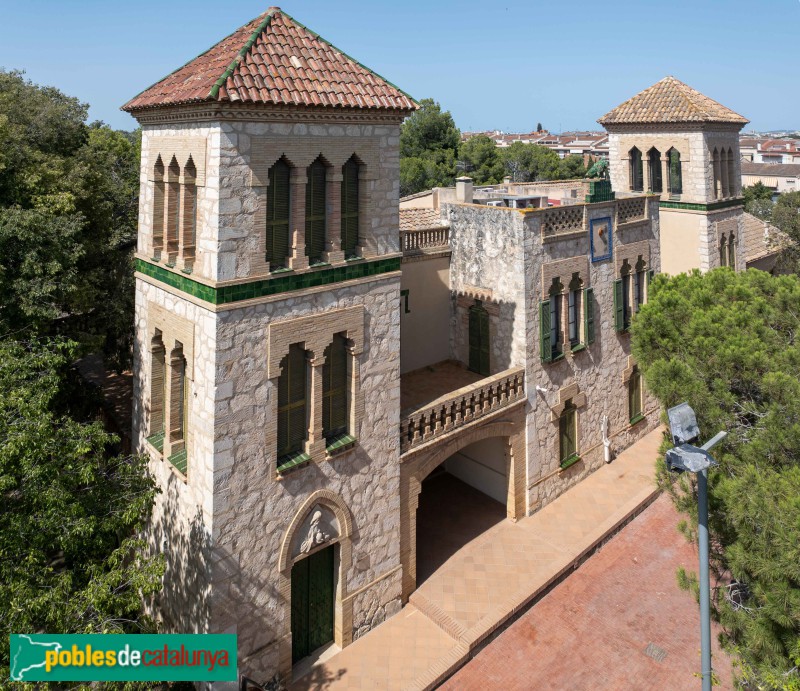 Santa Margarida i els Monjos - Mas Catarro (Foto: Francesc Vidal-Barraquer, 2024) Santa Margarida i els Monjos - Mas Catarro