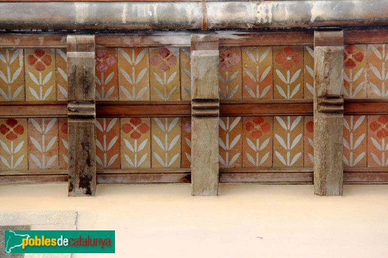 Anglès - Can Cendra (Foto: Albert Esteves, 2012) Anglès - Can Cendra