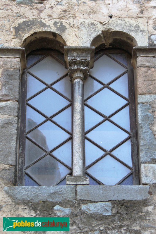 Anglès - Arcada de Can Verdaguer (Foto: Albert Esteves, 2012) Anglès - Arcada de Can Verdaguer