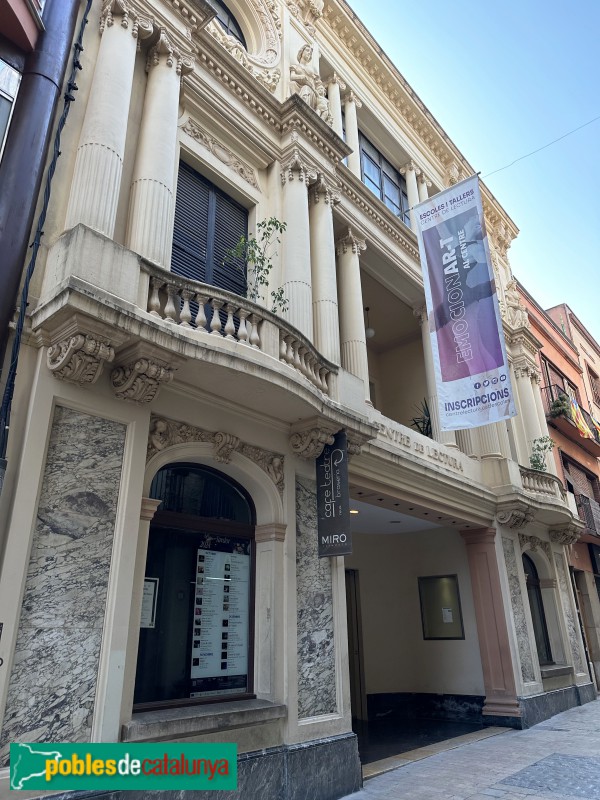 Reus - Casal dels Marquesos de Tamarit (Centre de Lectura) (Foto: Albert Esteves, 2024) Reus - Casal dels Marquesos de Tamarit (Centre de Lectura)