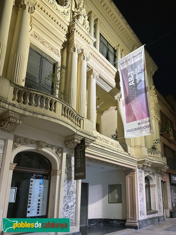 Reus - Casal dels Marquesos de Tamarit (Centre de Lectura) (Foto: Albert Esteves, 2024) Reus - Casal dels Marquesos de Tamarit (Centre de Lectura)