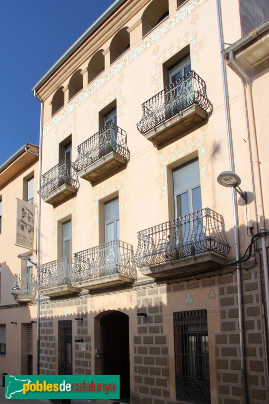 Santa Coloma de Farners - Ca l'Oller (Foto: Albert Esteves, 2011) Santa Coloma de Farners - Ca l'Oller