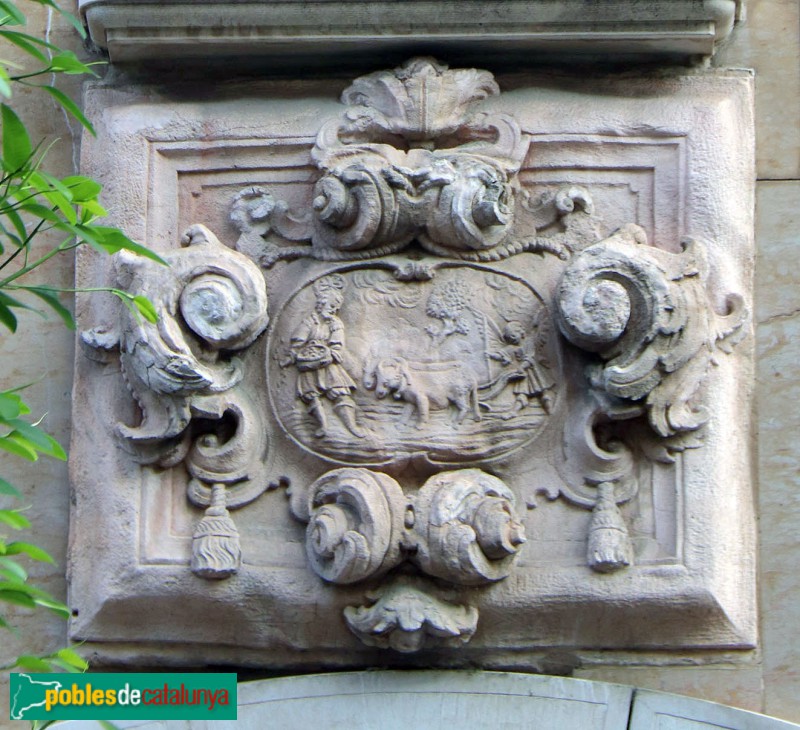 Reus - Germandat de Sant Isidre i Santa Llúcia. Escut amb sant Isidre llaurant (Foto: Albert Esteves, 2024) Reus - Germandat de Sant Isidre i Santa Llúcia. Escut amb sant Isidre llaurant