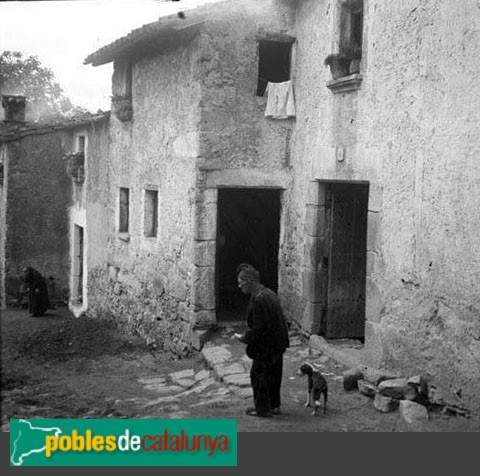 Arbúcies - Un carrer de Joanet (Foto: <i>Manuel Genovart -Arxiu Fotogràfic Centre Excursionista de Catalunya-</i>, 1929) Arbúcies - Un carrer de Joanet