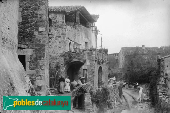 Juià - Nucli antic (Foto: <i>Valentí Fargnoli INSPAI</i>, 1918) Juià - Nucli antic