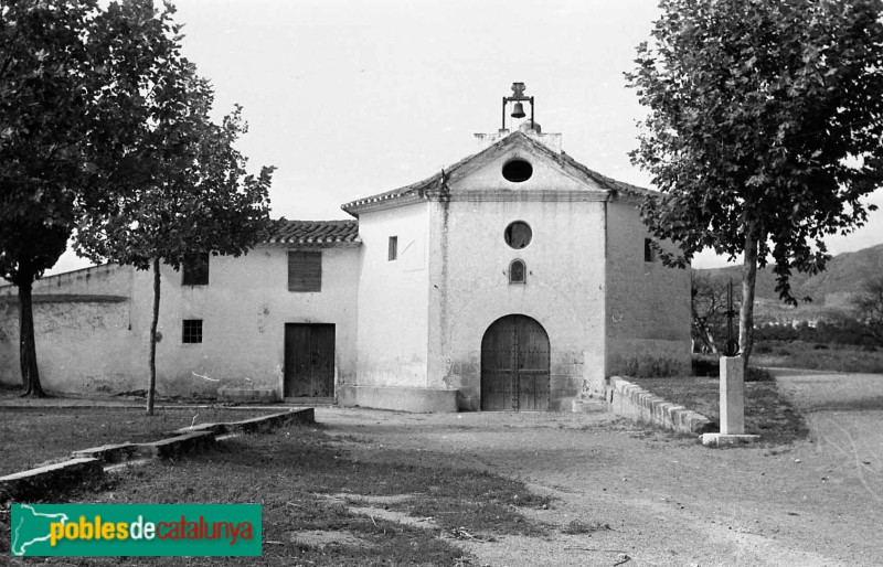 Montbrió del Camp - Ermita de Sant Antoni de Pàdua (Foto: Montserrat Vidal-Barraquer i Flaquer, 1957) Montbrió del Camp - Ermita de Sant Antoni de Pàdua
