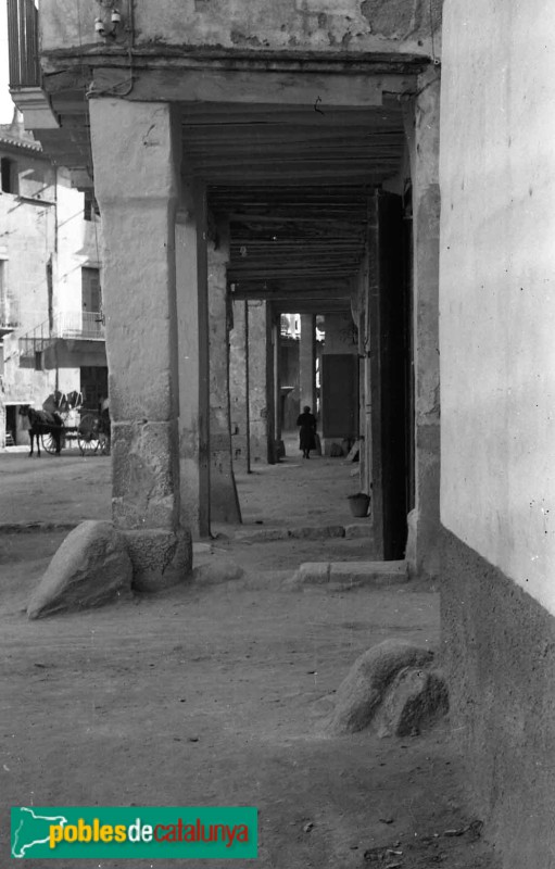 Cambrils - Plaça de la Vila (Foto: Montserrat Vidal-Barraquer i Flaquer, 1952) Cambrils - Plaça de la Vila