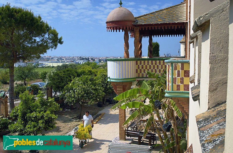 Sant Pere de Ribes - Can Xuriguera (Foto: <i>Clos la Plana</i>, 2007) Sant Pere de Ribes - Can Xuriguera