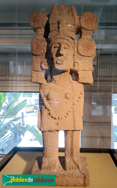 Deessa Xicomecóatl. Pedra volcànica. Cultura mexica-azteca (1300-1521 dC)