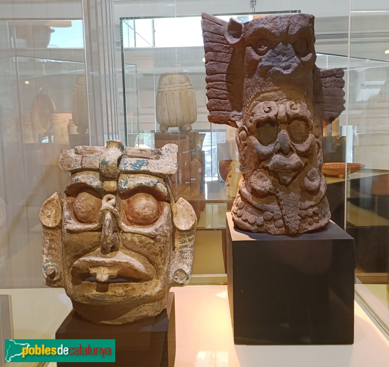 Encensaris. Ceràmica pintada. Cultura Maia, Guatemala (750-900 dC)