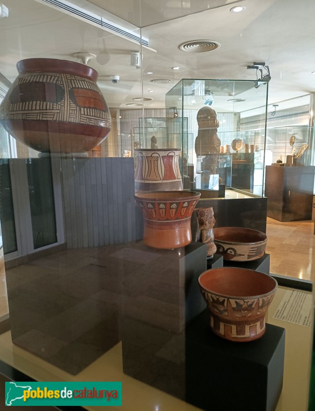 Vasos decorats. Ceràmica. Cultura Nazca (400-600 dC)