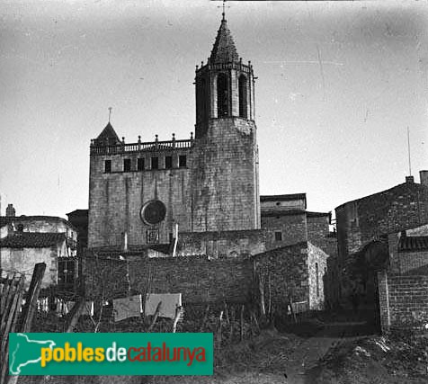 Cassà de la Selva - Església de Sant Martí (Foto: <i>Francesc Blasi -Arxiu Fotogràfic Centre Excursionista de Catalunya-</i>, 1924) Cassà de la Selva - Església de Sant Martí