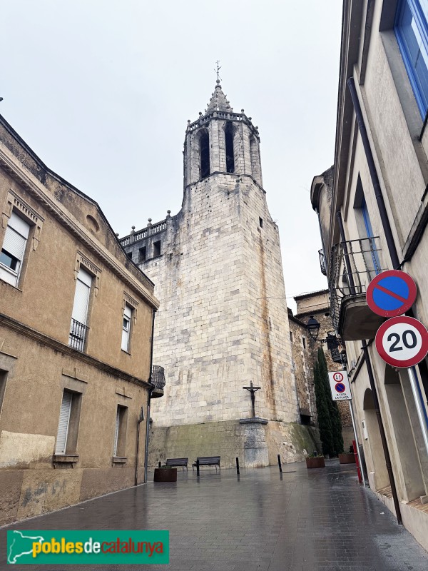 Cassà de la Selva - Església de Sant Martí (Foto: Albert Esteves, 2025) Cassà de la Selva - Església de Sant Martí