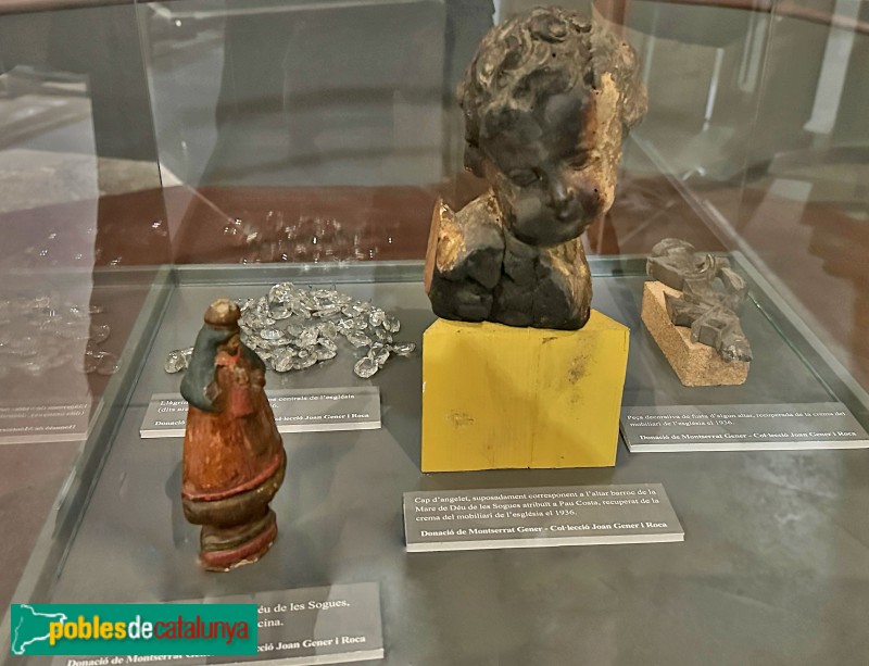 Cassà de la Selva - Església de Sant Martí. Peces del retaule barroc (Foto: Albert Esteves, 2025) Cassà de la Selva - Església de Sant Martí. Peces del retaule barroc