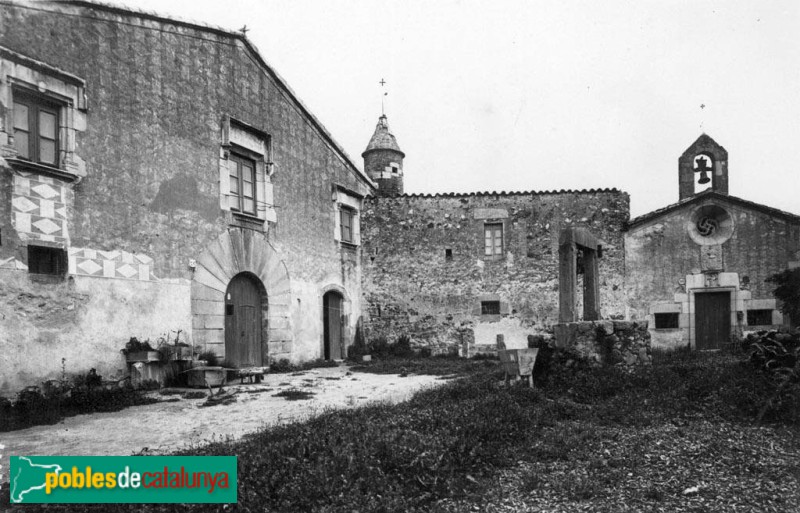 Llagostera - Torre Albertí. Capella del Roser (Foto: <i> -Arxiu Fotogràfic Centre Excursionista de Catalunya-</i>, inicis segle XX) Llagostera - Torre Albertí. Capella del Roser