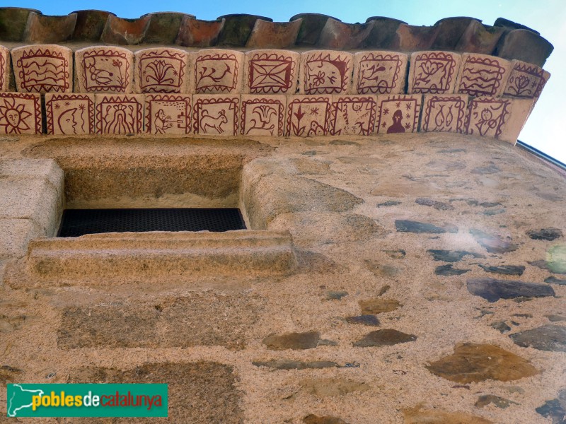 Llagostera - Can Caciques. Rajoles del ràfec