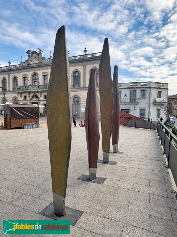 Llagostera - Escultura <i>Senyera</i> (Foto: Albert Esteves, 2025) Llagostera - Escultura <i>Senyera</i>