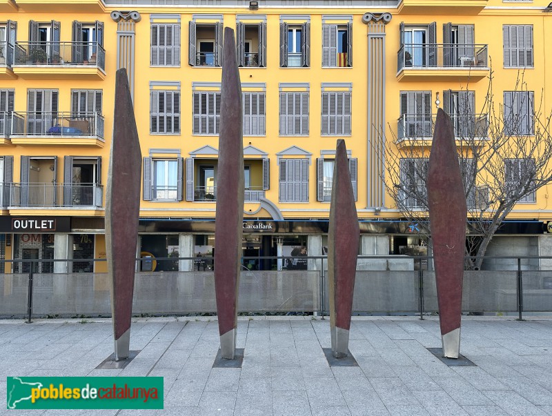Llagostera - Escultura <i>Senyera</i> (Foto: Albert Esteves, 2025) Llagostera - Escultura <i>Senyera</i>