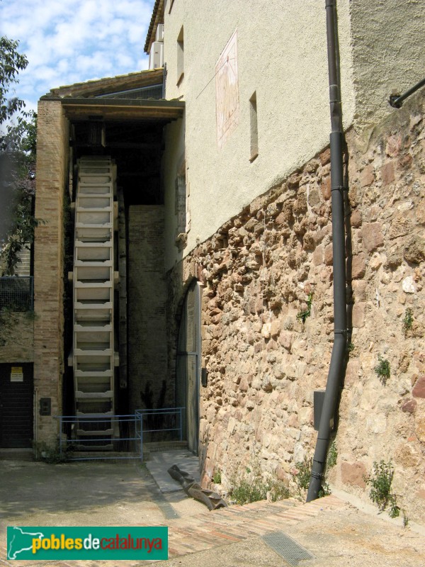 Vallirana - Molí de Can Batlle (Foto: Albert Esteves, 2007) Vallirana - Molí de Can Batlle